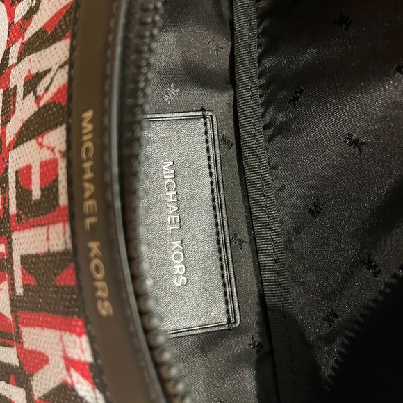 Michael Kors Hip Bag - Picture 3 of 4